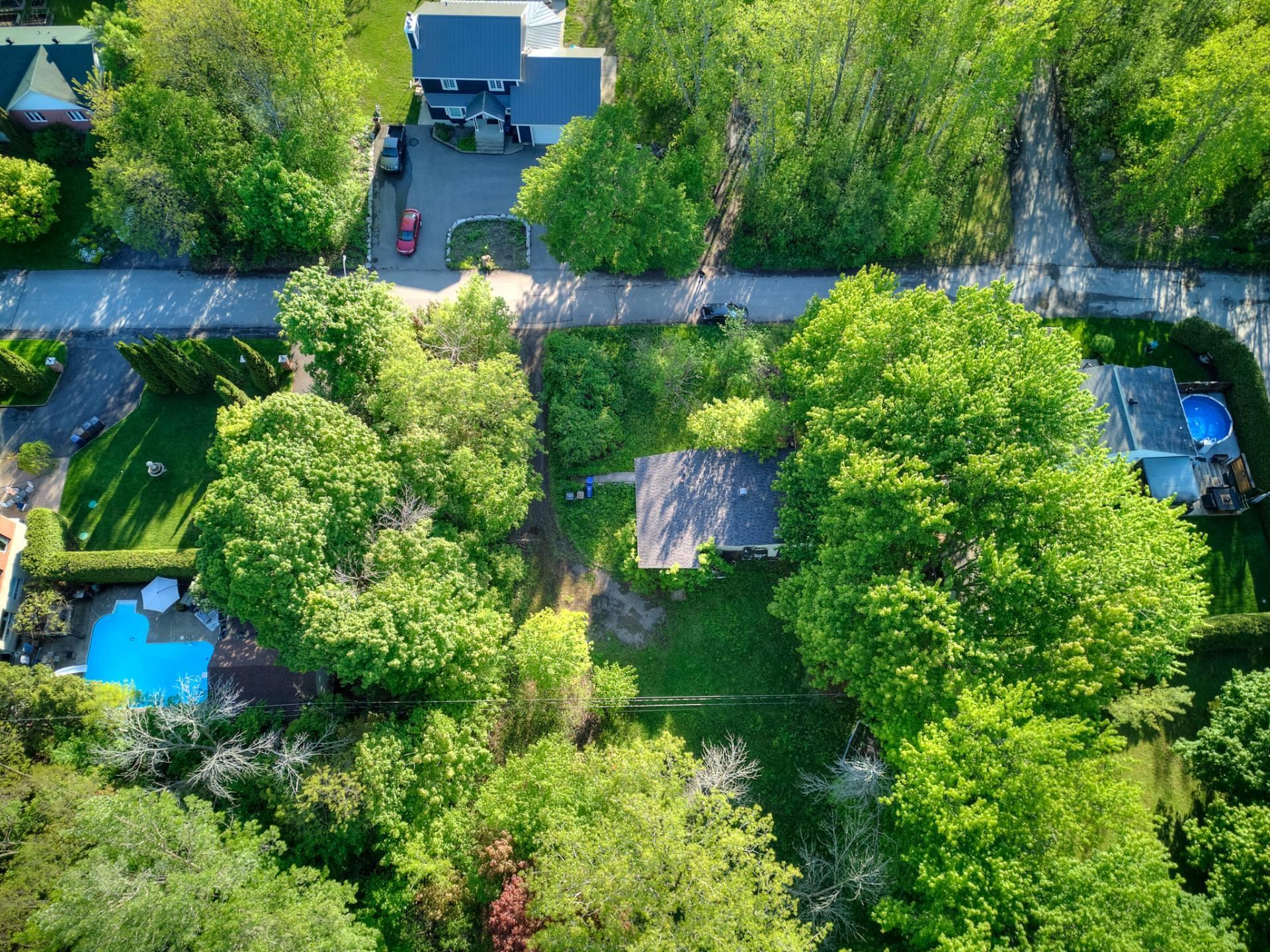 









50


Tsse Coutu

,
Laval (Auteuil),




QC
H7J1A6

