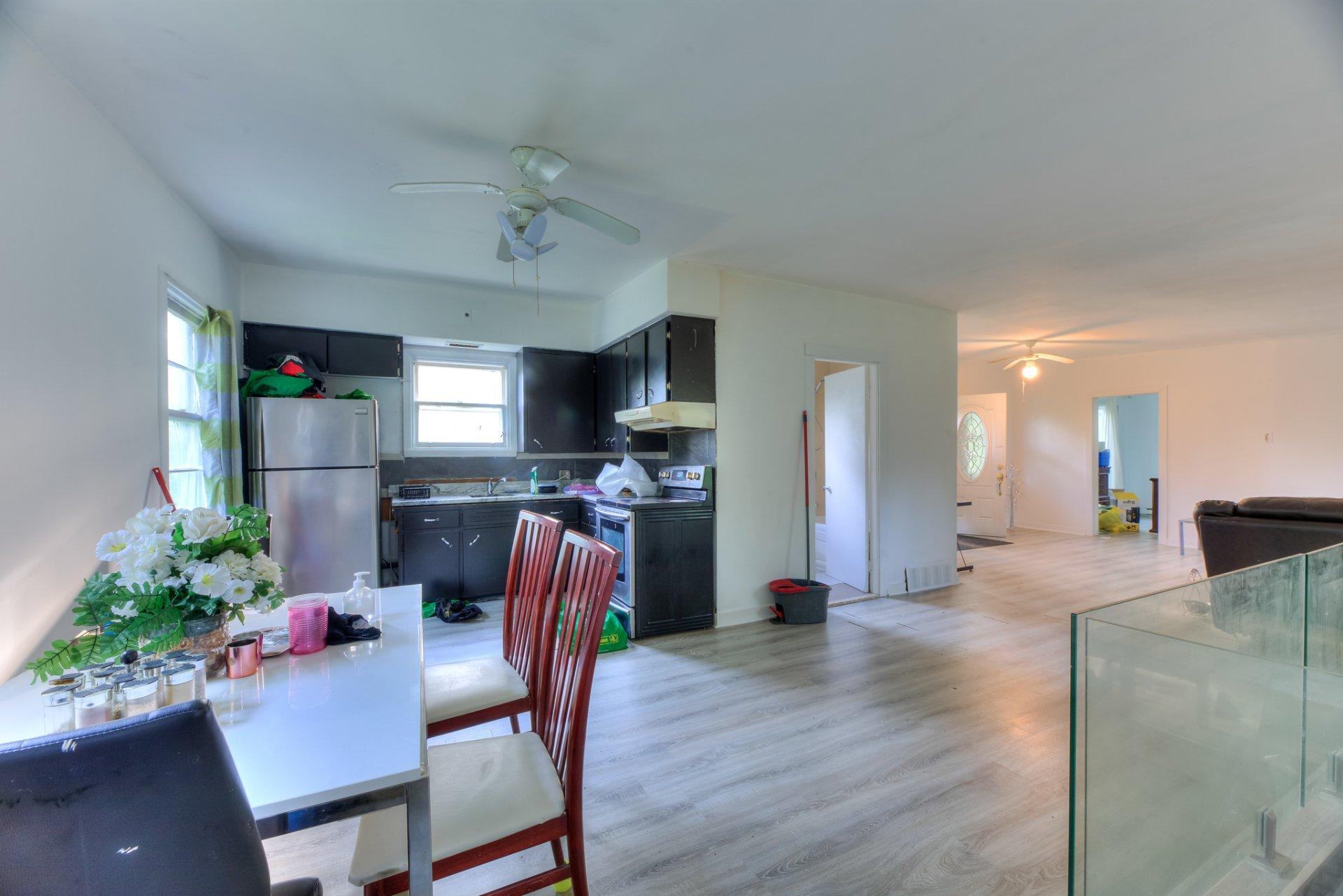 









50


Tsse Coutu

,
Laval (Auteuil),




QC
H7J1A6

