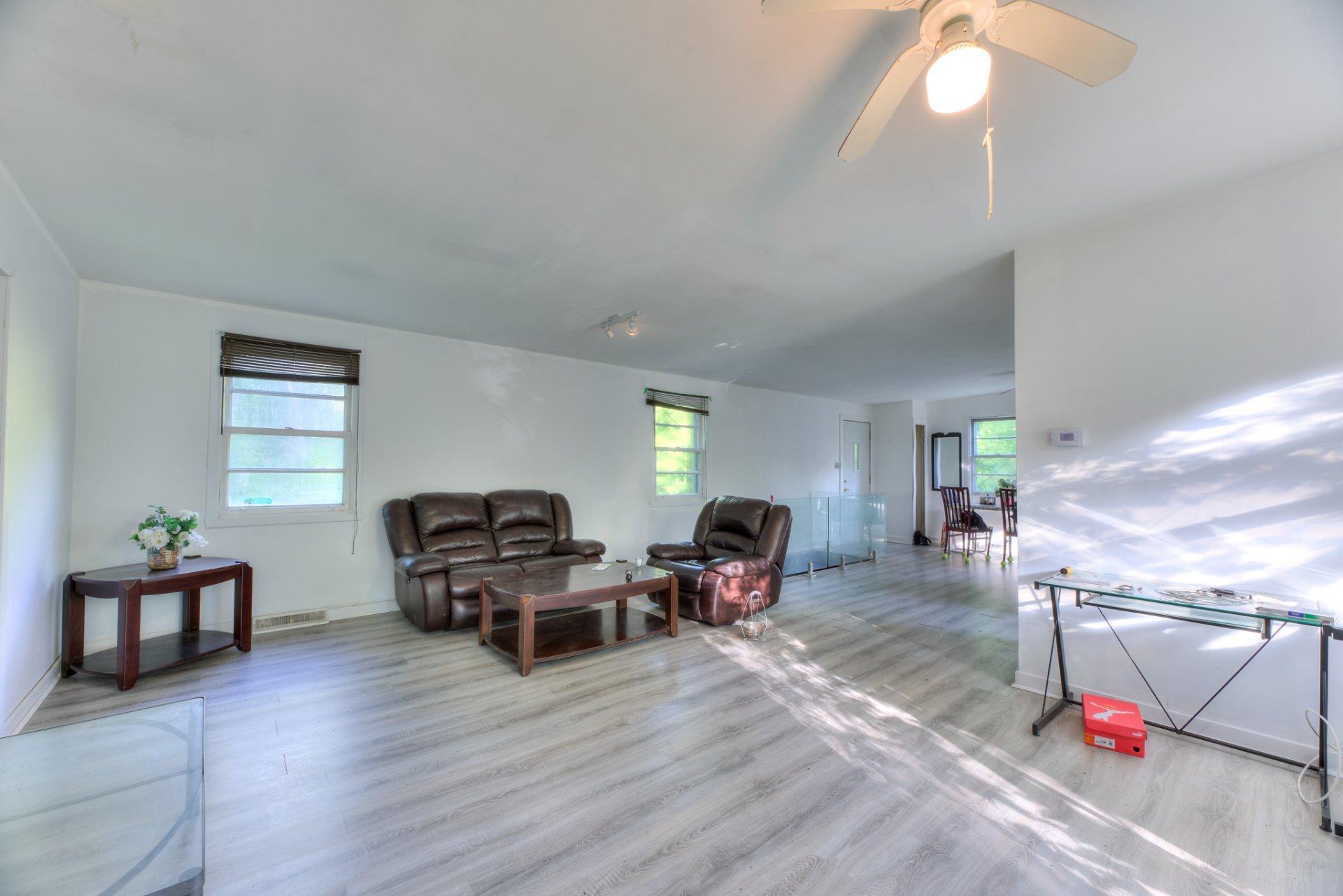 









50


Tsse Coutu

,
Laval (Auteuil),




QC
H7J1A6


