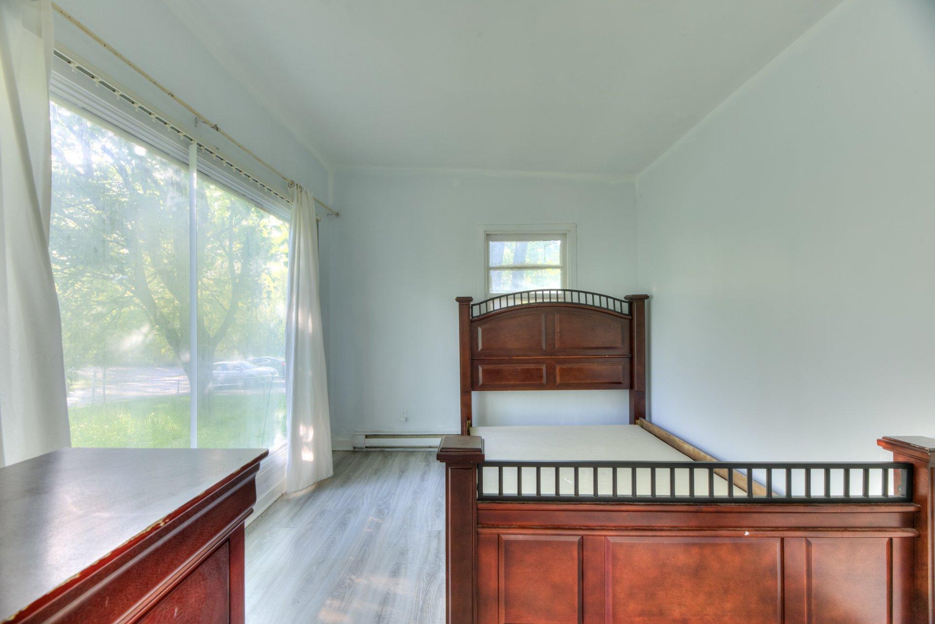 









50


Tsse Coutu

,
Laval (Auteuil),




QC
H7J1A6

