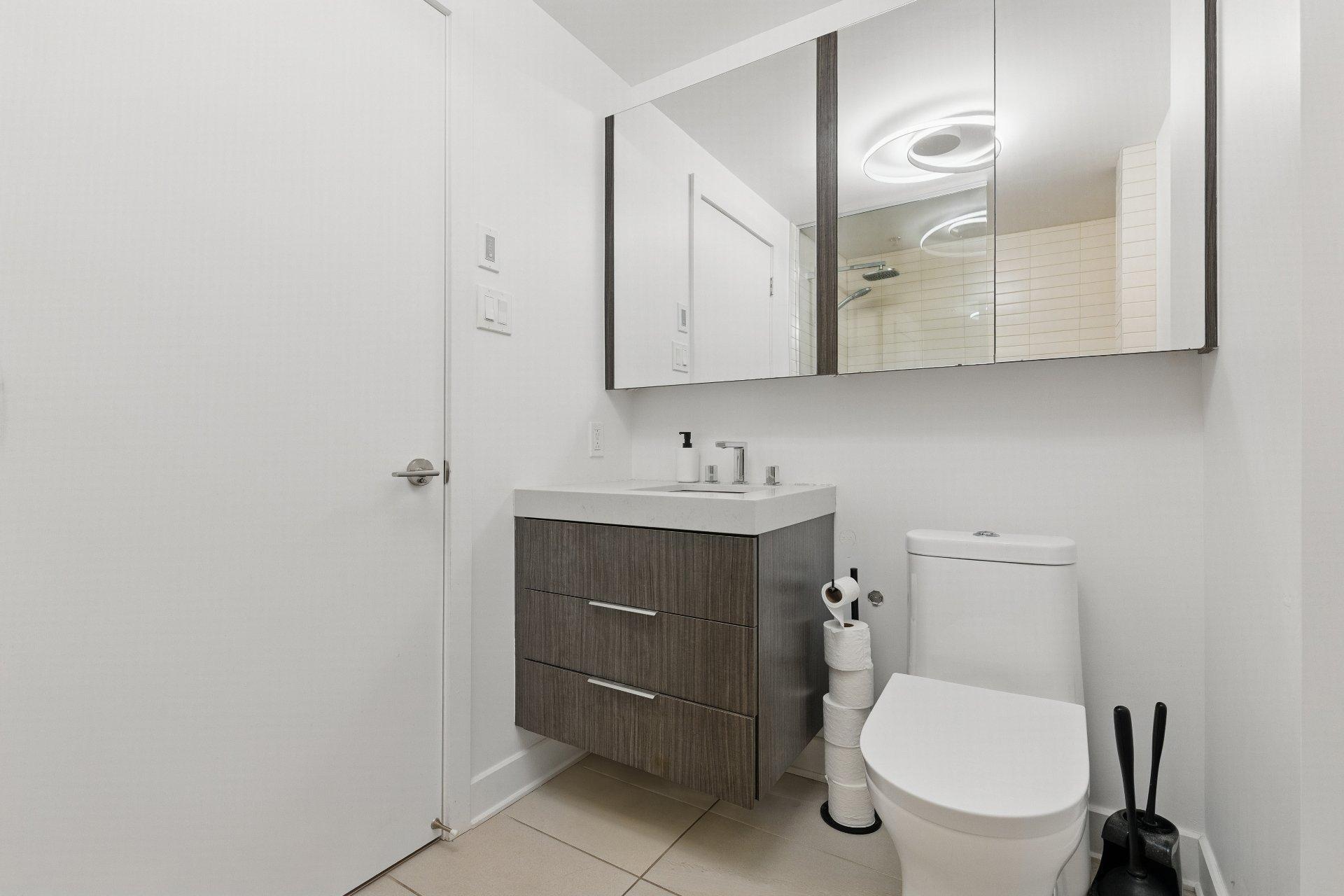 









101


Rue Peel

, 1010,
Montréal (Le Sud-Ouest),




QC
H3C0Y1

