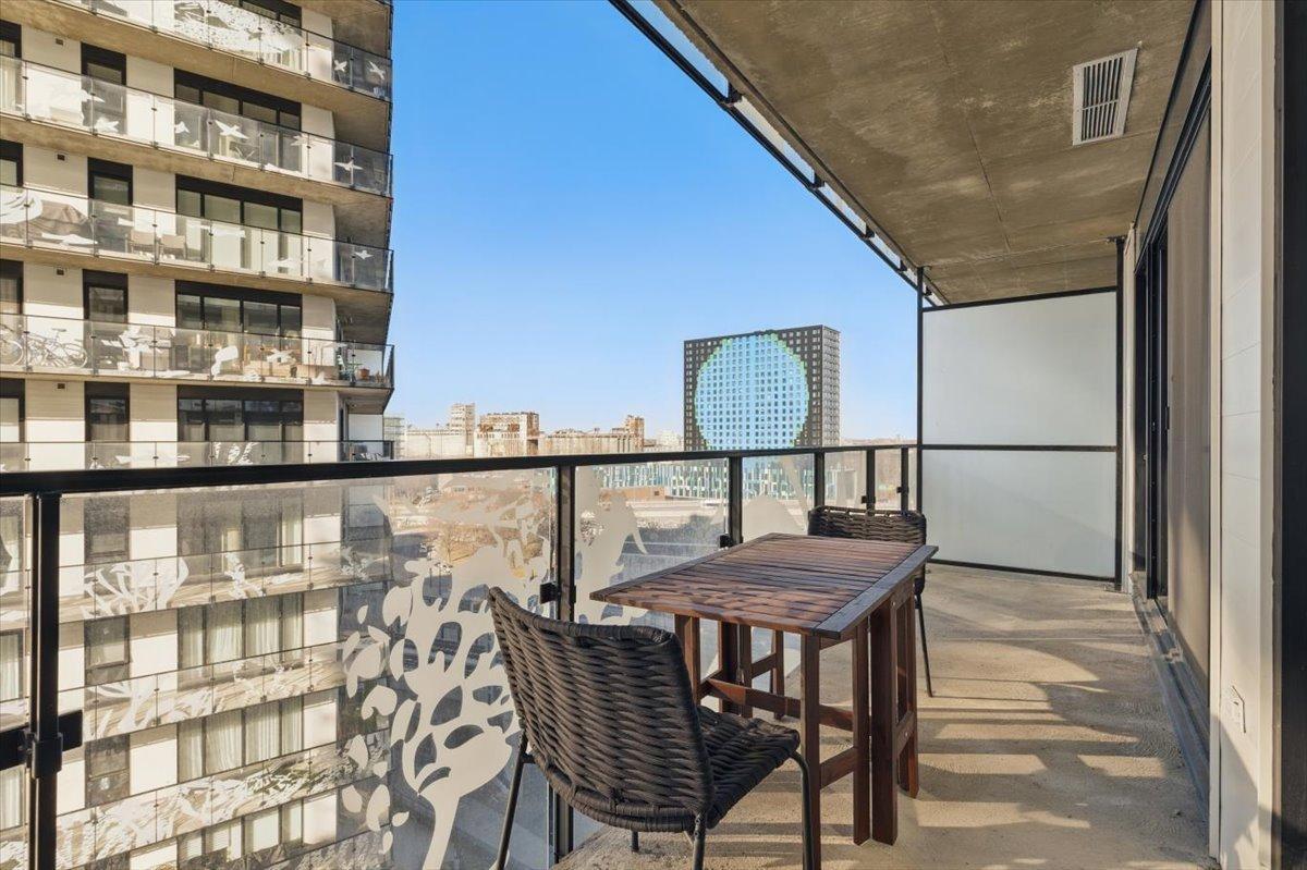 









101


Rue Peel

, 1010,
Montréal (Le Sud-Ouest),




QC
H3C0Y1

