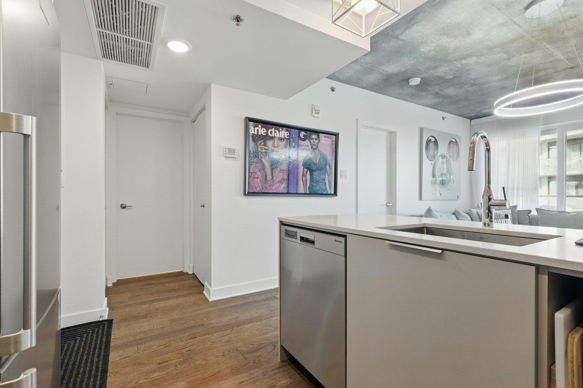 









101


Rue Peel

, 1010,
Montréal (Le Sud-Ouest),




QC
H3C0Y1

