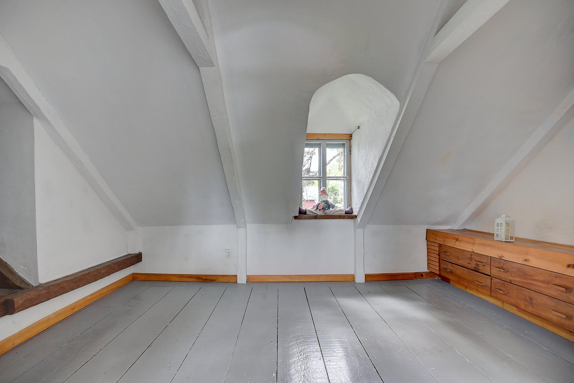 









443


Rue Ste-Marie

,
Lanoraie,




QC
J0K1E0

