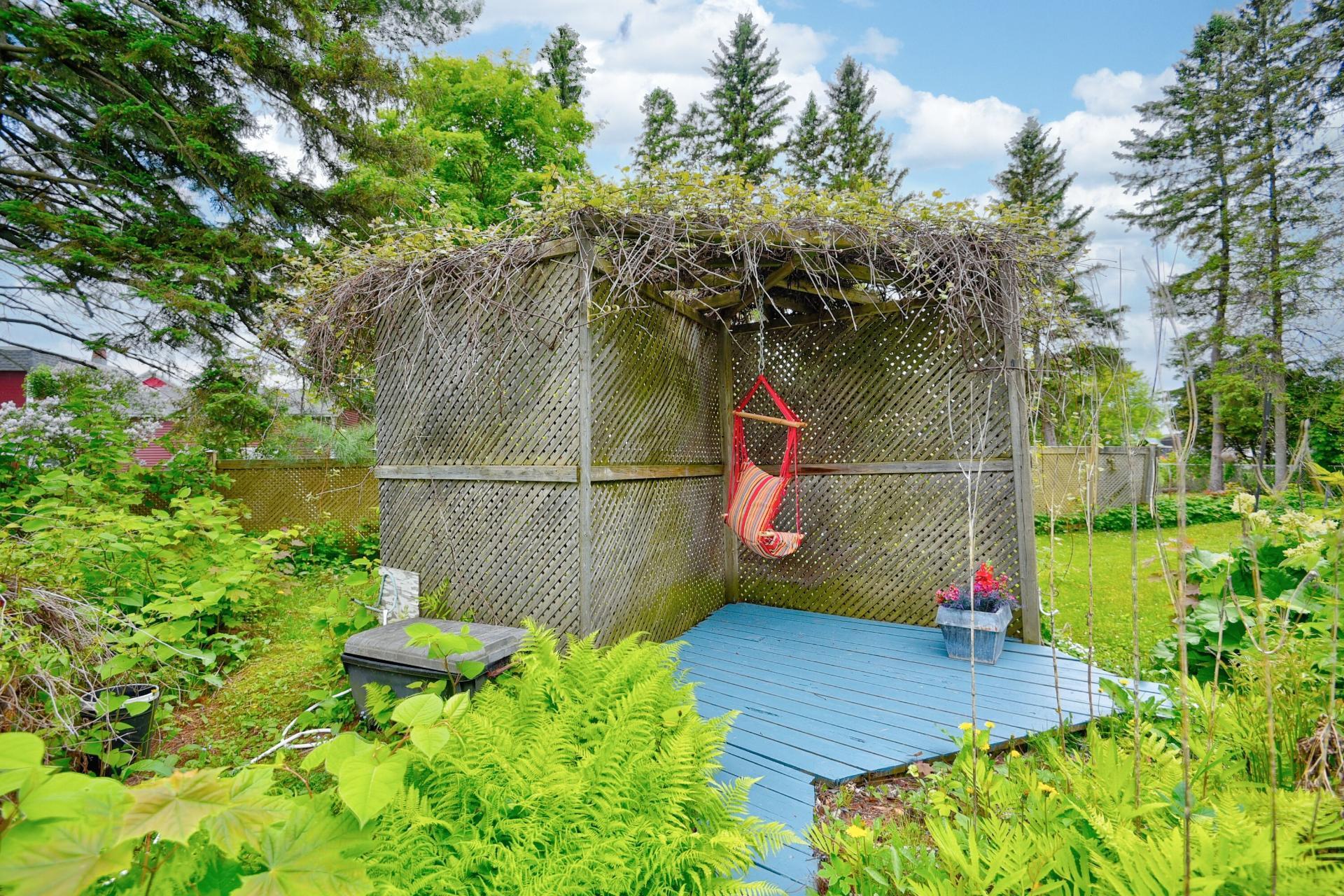









443


Rue Ste-Marie

,
Lanoraie,




QC
J0K1E0

