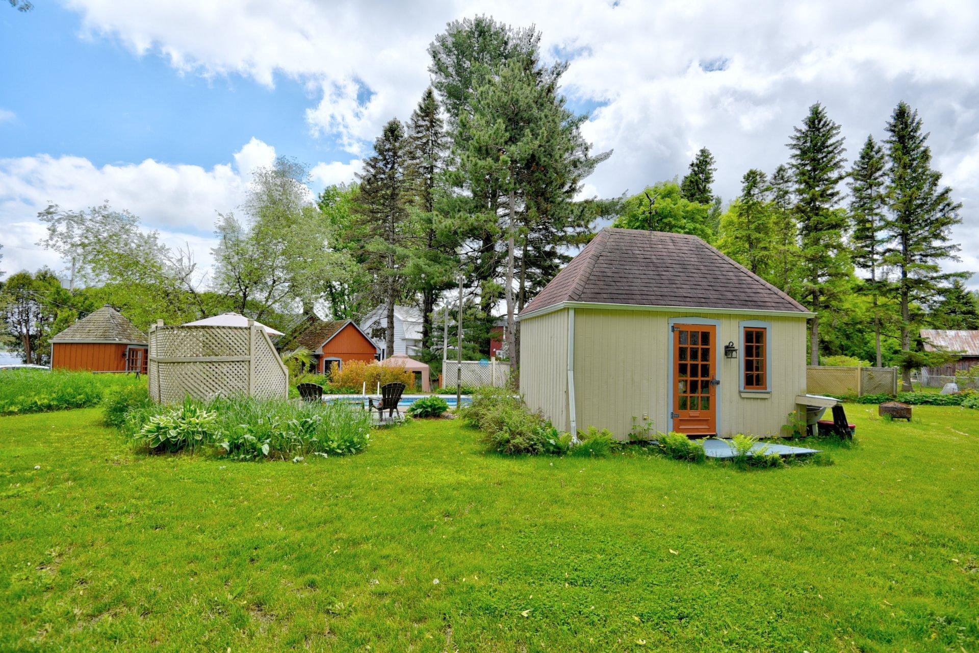 









443


Rue Ste-Marie

,
Lanoraie,




QC
J0K1E0

