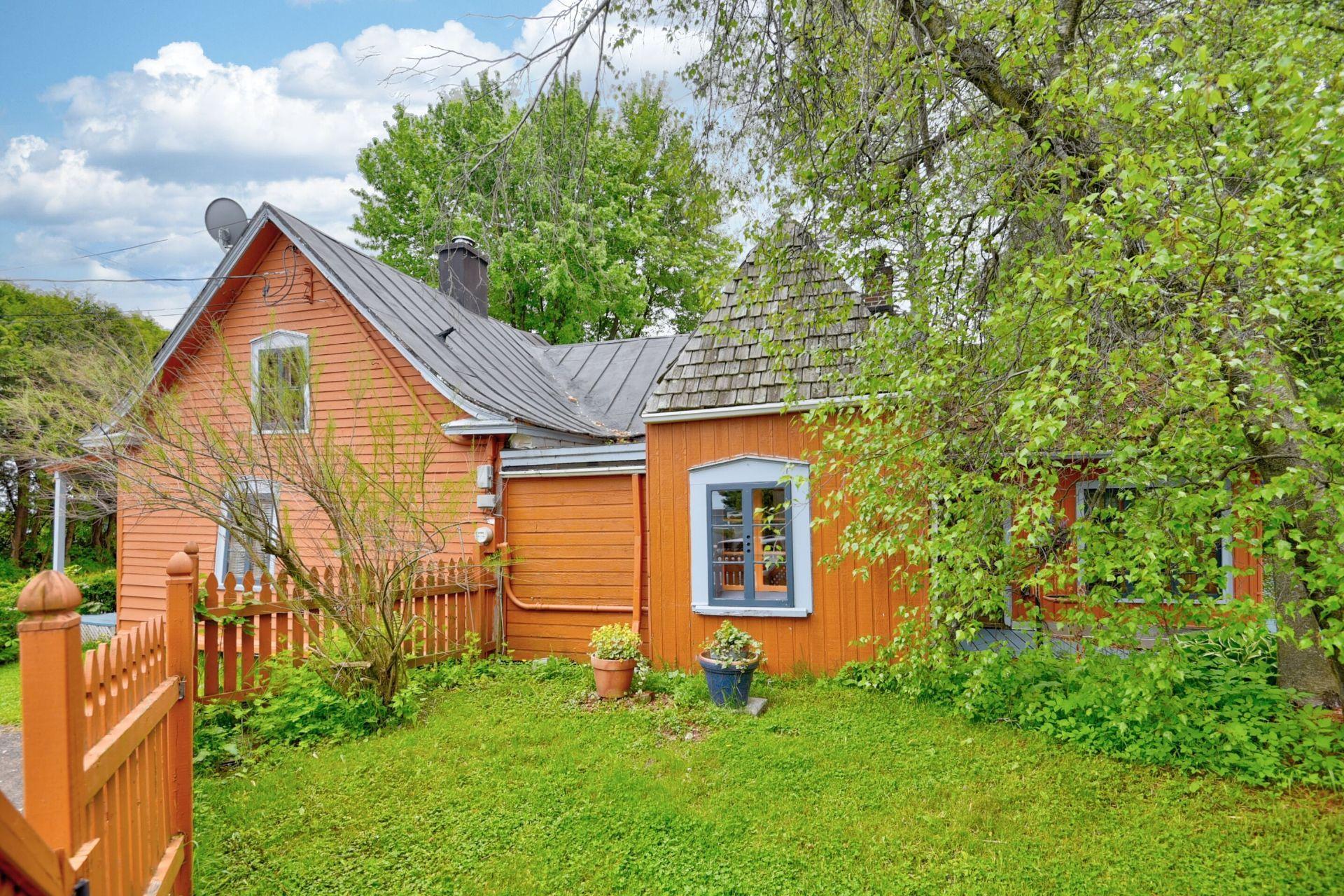 









443


Rue Ste-Marie

,
Lanoraie,




QC
J0K1E0

