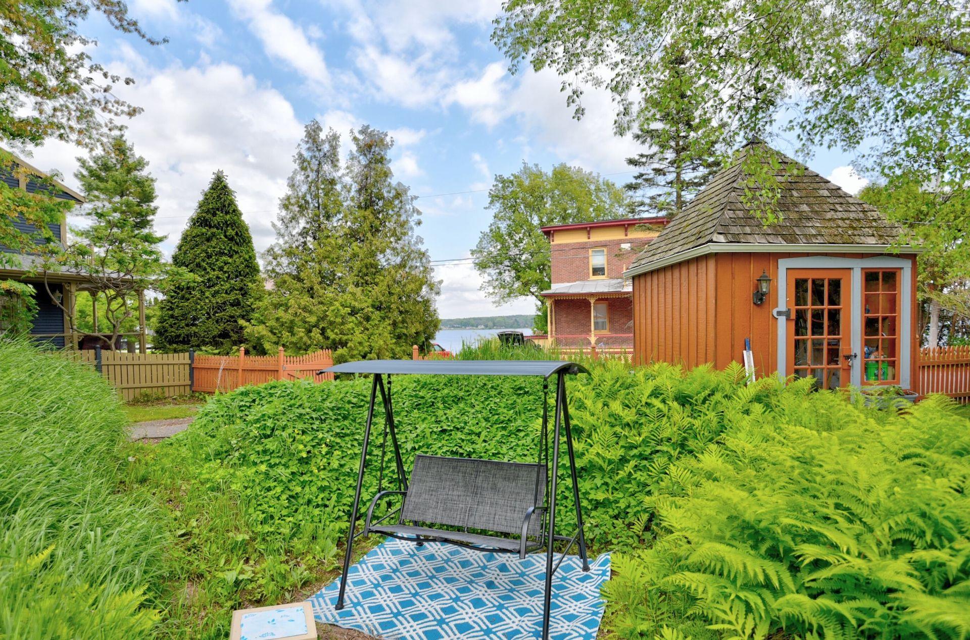 









443


Rue Ste-Marie

,
Lanoraie,




QC
J0K1E0

