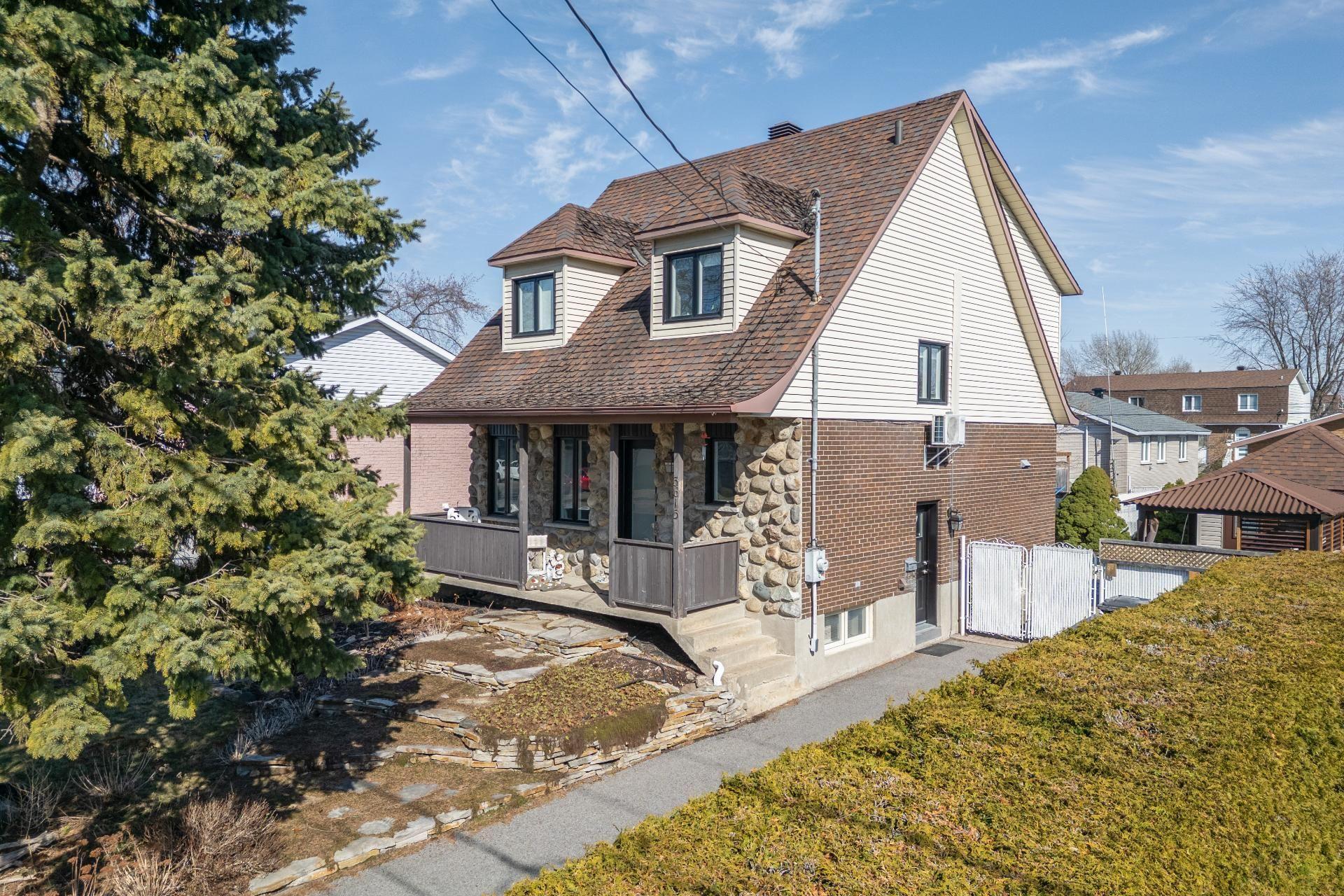 









3615


Rue Gélineau

,
Longueuil (Saint-Hubert),




QC
J3Y4L3

