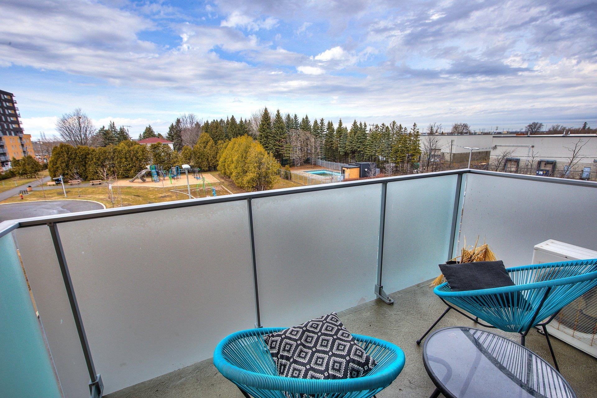 









3499


Av. Jacques-Bureau

, 306,
Laval (Chomedey),




QC
H7P0J8

