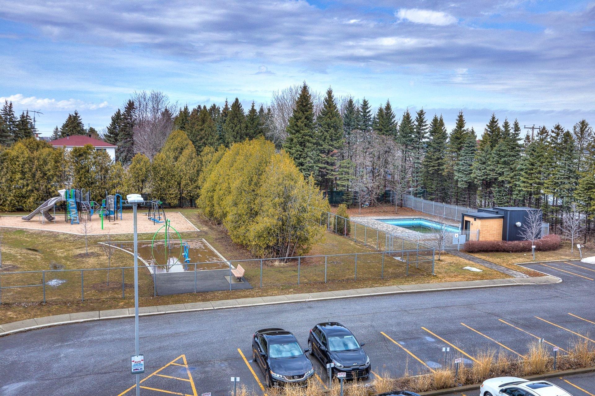 









3499


Av. Jacques-Bureau

, 306,
Laval (Chomedey),




QC
H7P0J8

