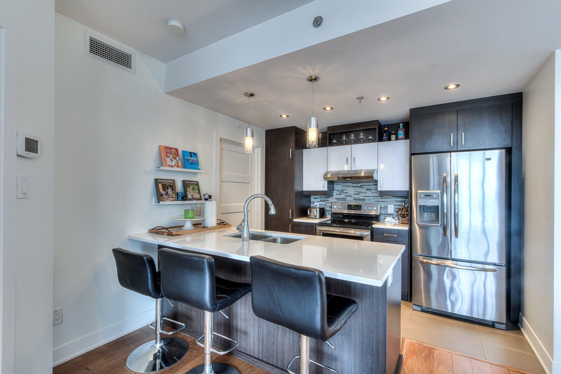 









3499


Av. Jacques-Bureau

, 306,
Laval (Chomedey),




QC
H7P0J8

