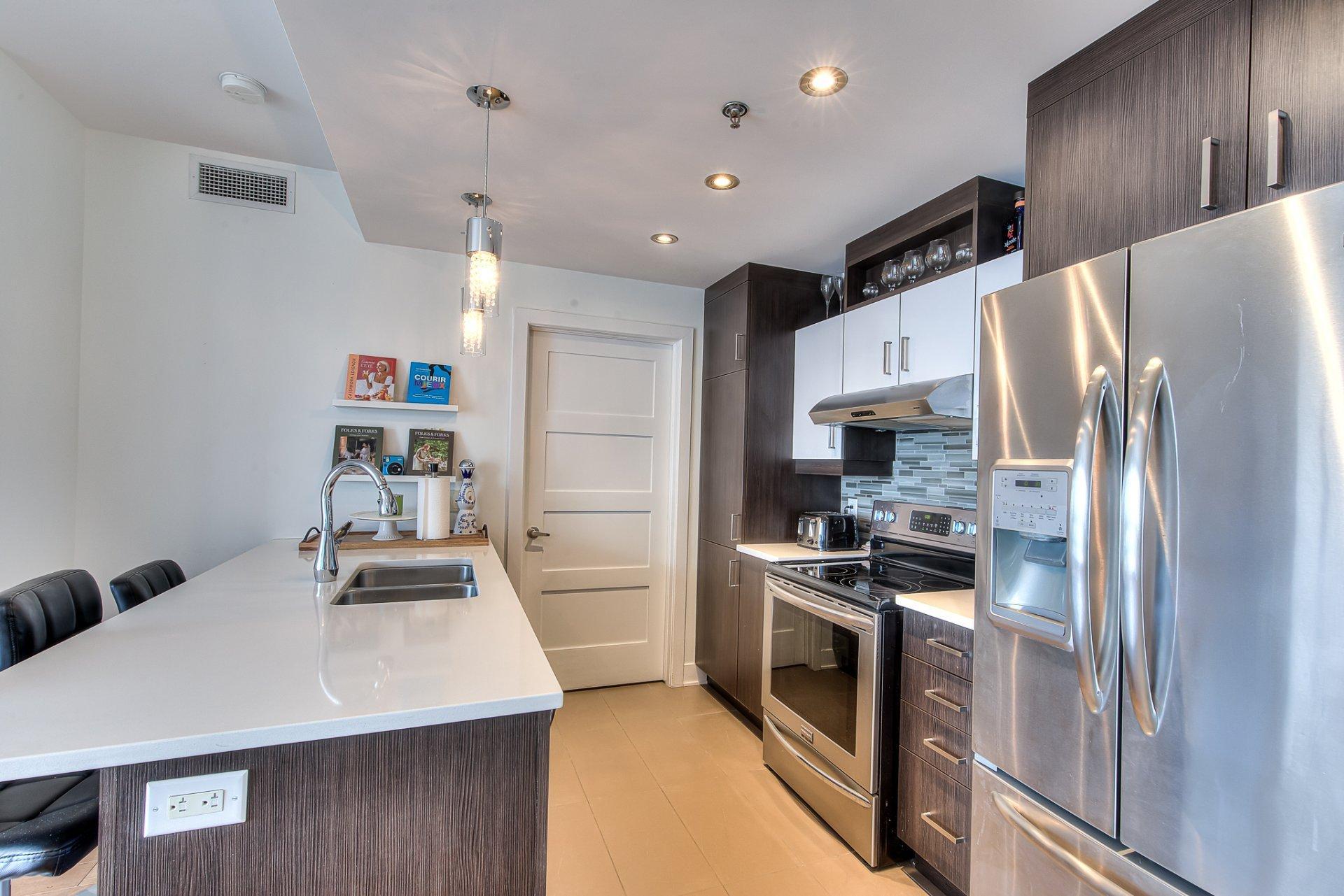 









3499


Av. Jacques-Bureau

, 306,
Laval (Chomedey),




QC
H7P0J8


