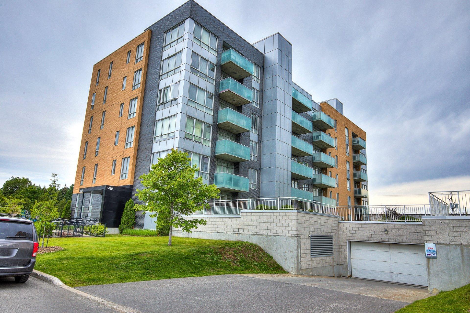 









3499


Av. Jacques-Bureau

, 306,
Laval (Chomedey),




QC
H7P0J8

