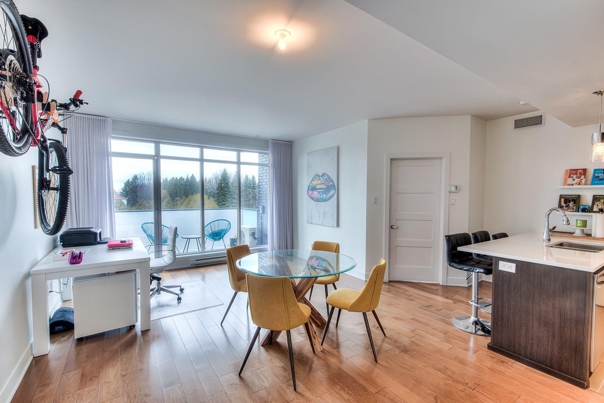 









3499


Av. Jacques-Bureau

, 306,
Laval (Chomedey),




QC
H7P0J8

