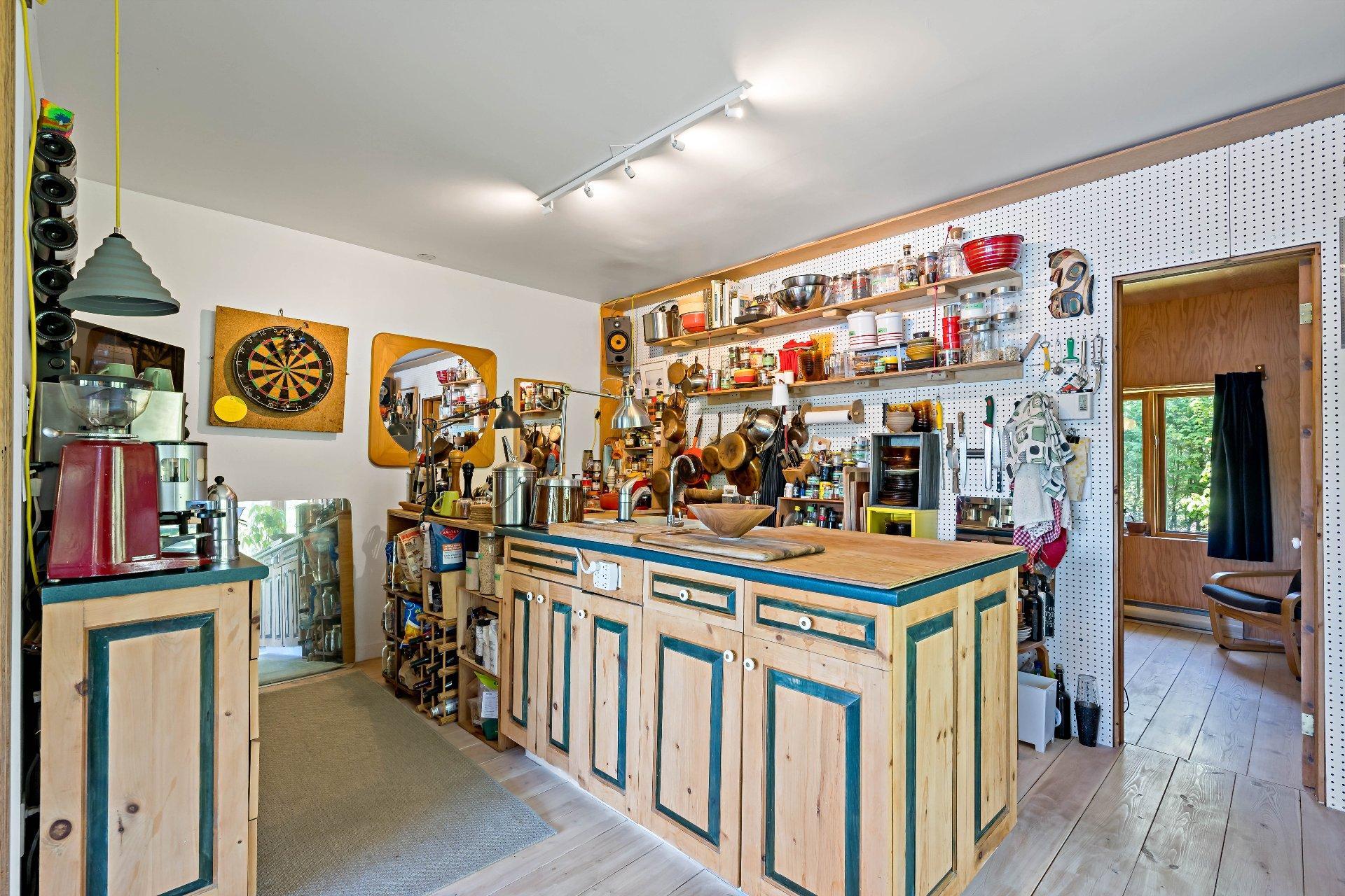 









192


Ch. Lanthier

,
Lac-Supérieur,




QC
J0T1J0

