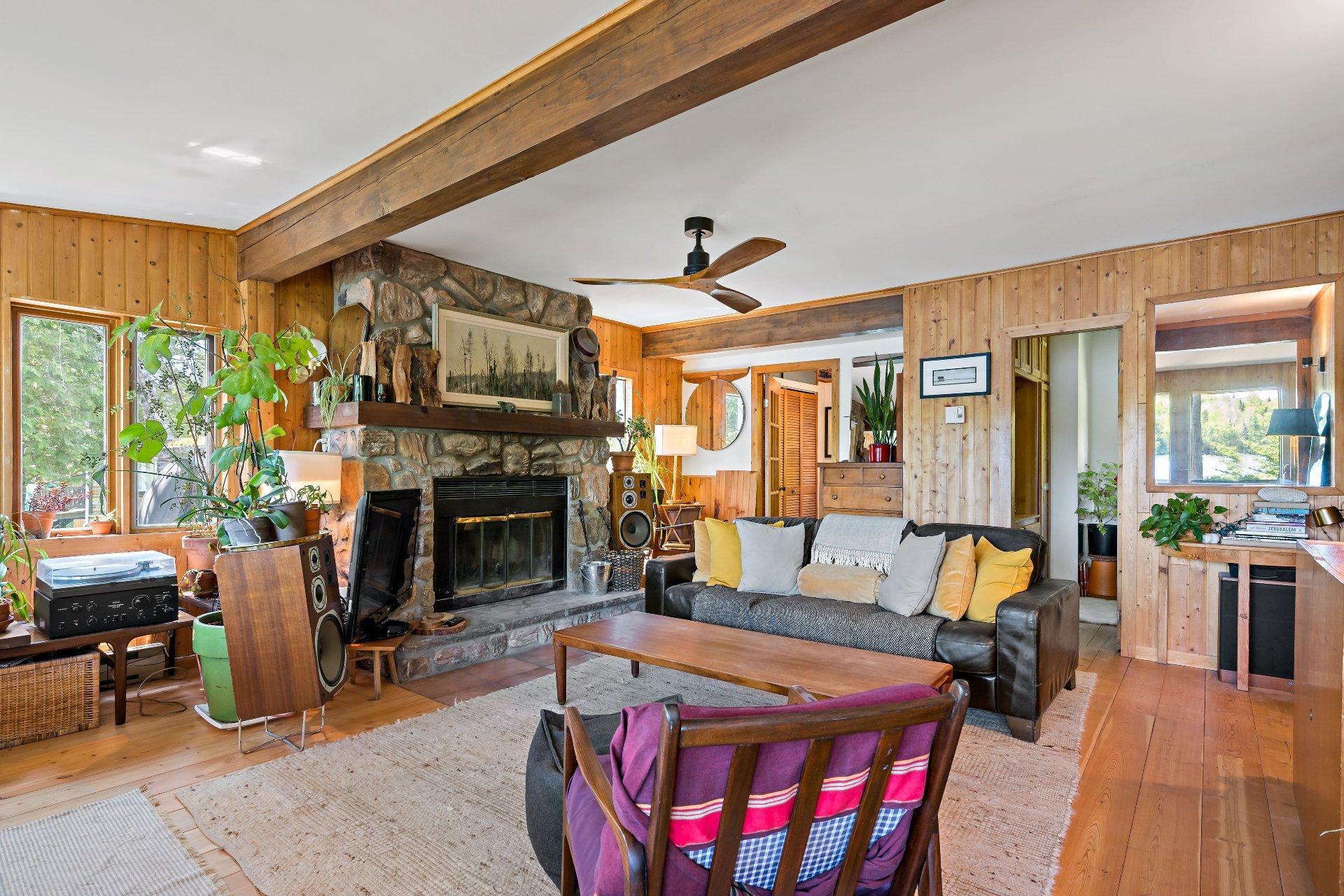 









192


Ch. Lanthier

,
Lac-Supérieur,




QC
J0T1J0

