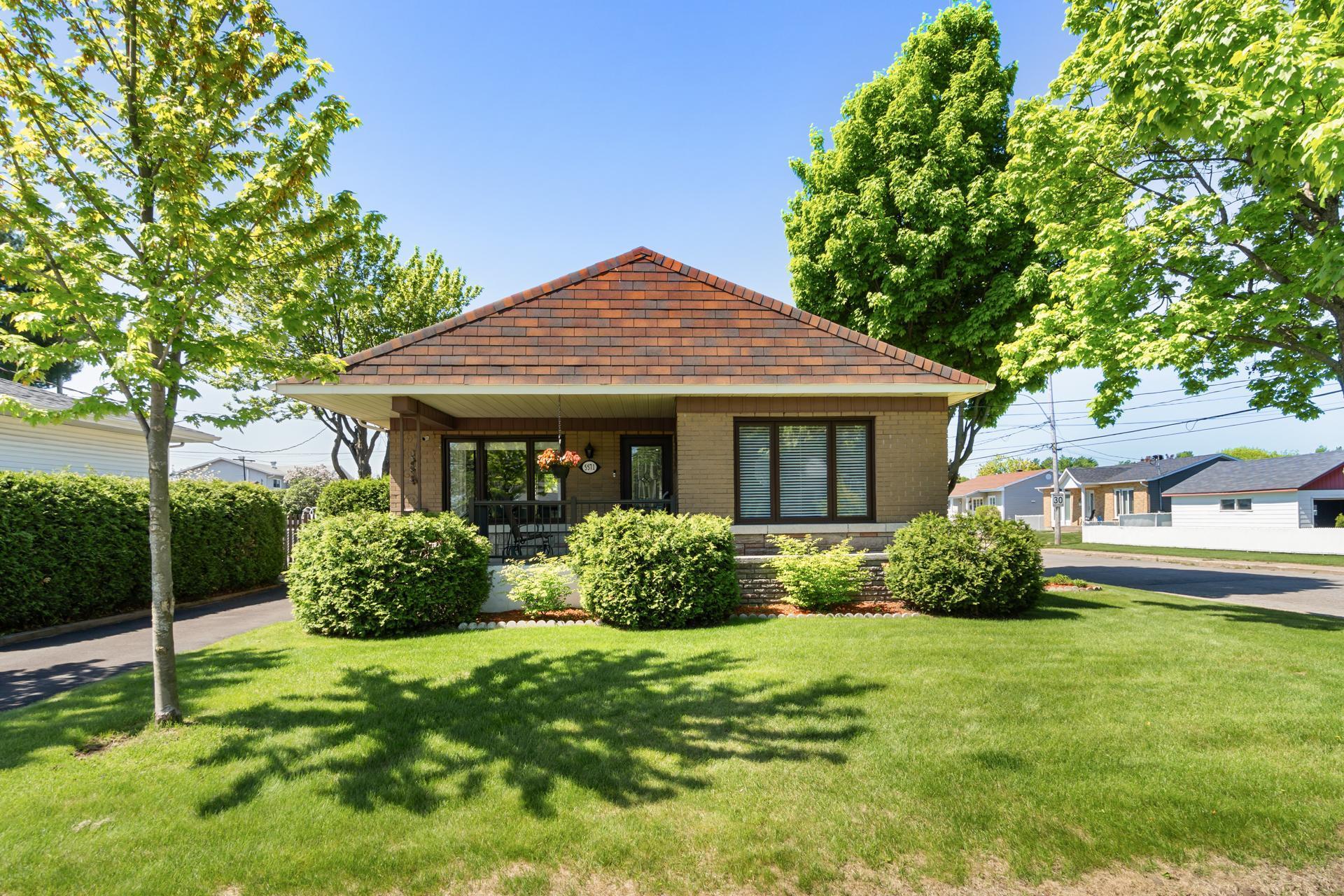 









5571


Boul. du Chanoine-Moreau

,
Trois-Rivières,




QC
G8Y1S9

