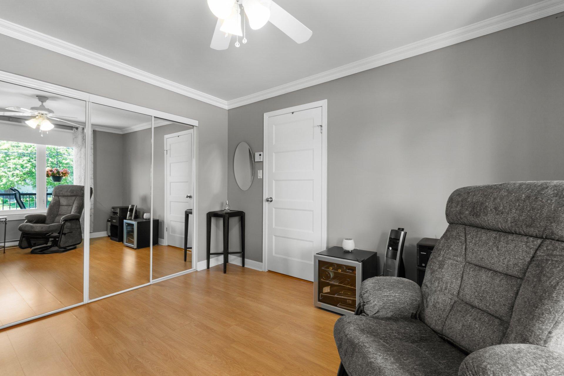 









5571


Boul. du Chanoine-Moreau

,
Trois-Rivières,




QC
G8Y1S9

