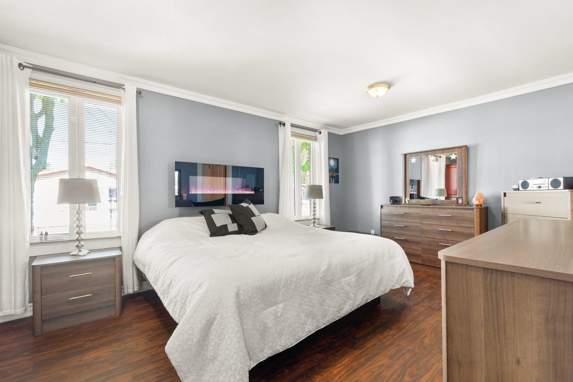 









5571


Boul. du Chanoine-Moreau

,
Trois-Rivières,




QC
G8Y1S9

