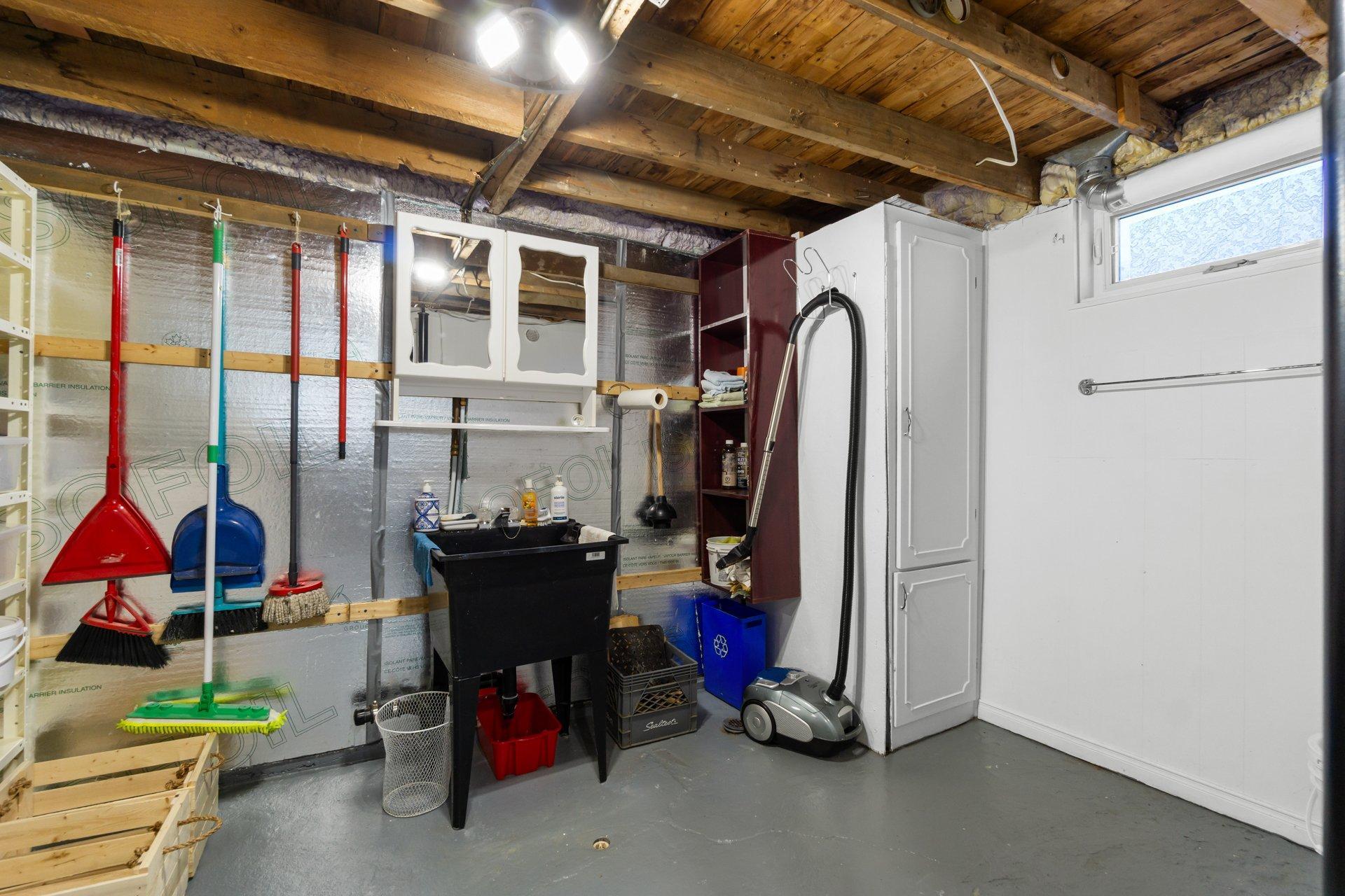 









5571


Boul. du Chanoine-Moreau

,
Trois-Rivières,




QC
G8Y1S9

