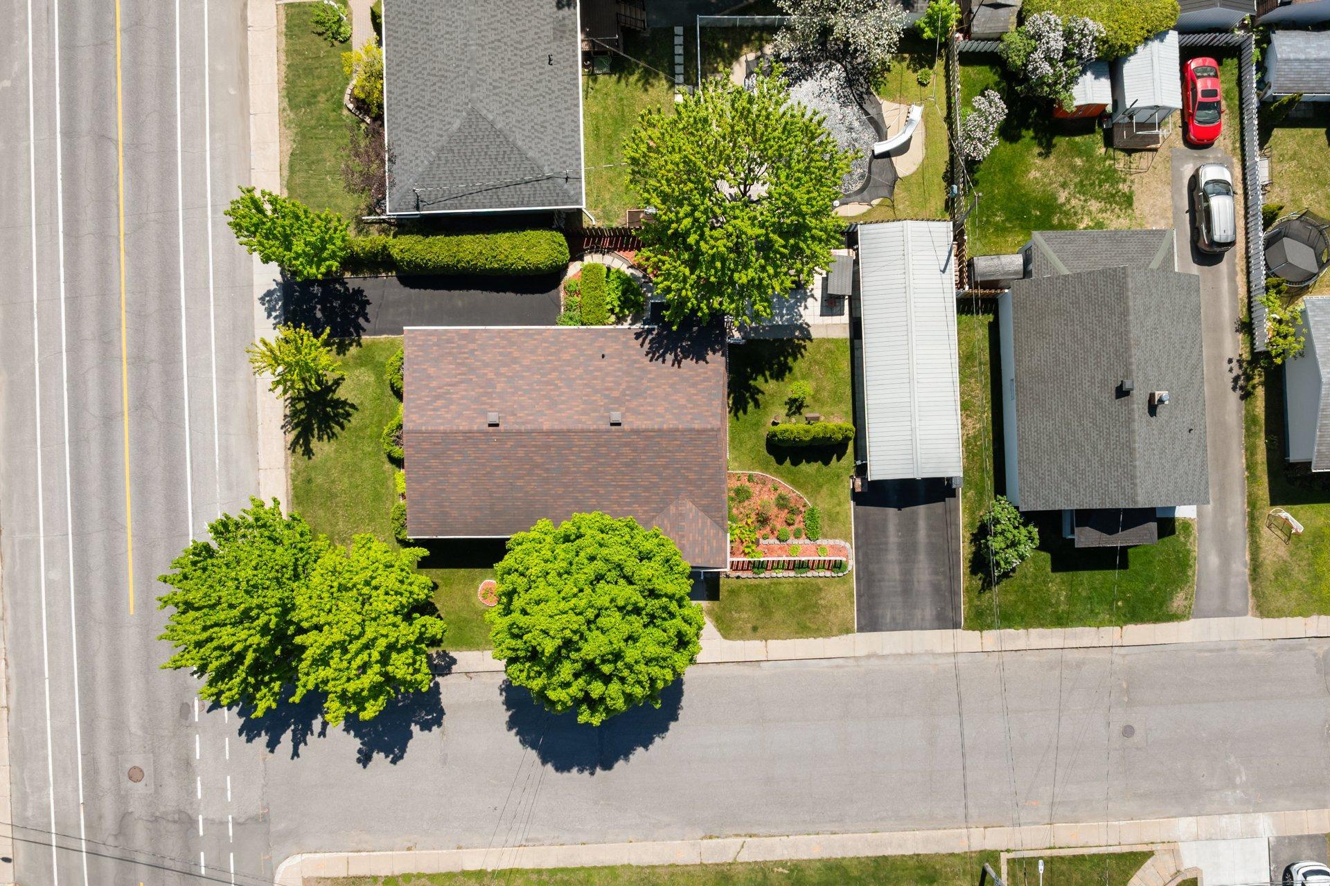 









5571


Boul. du Chanoine-Moreau

,
Trois-Rivières,




QC
G8Y1S9

