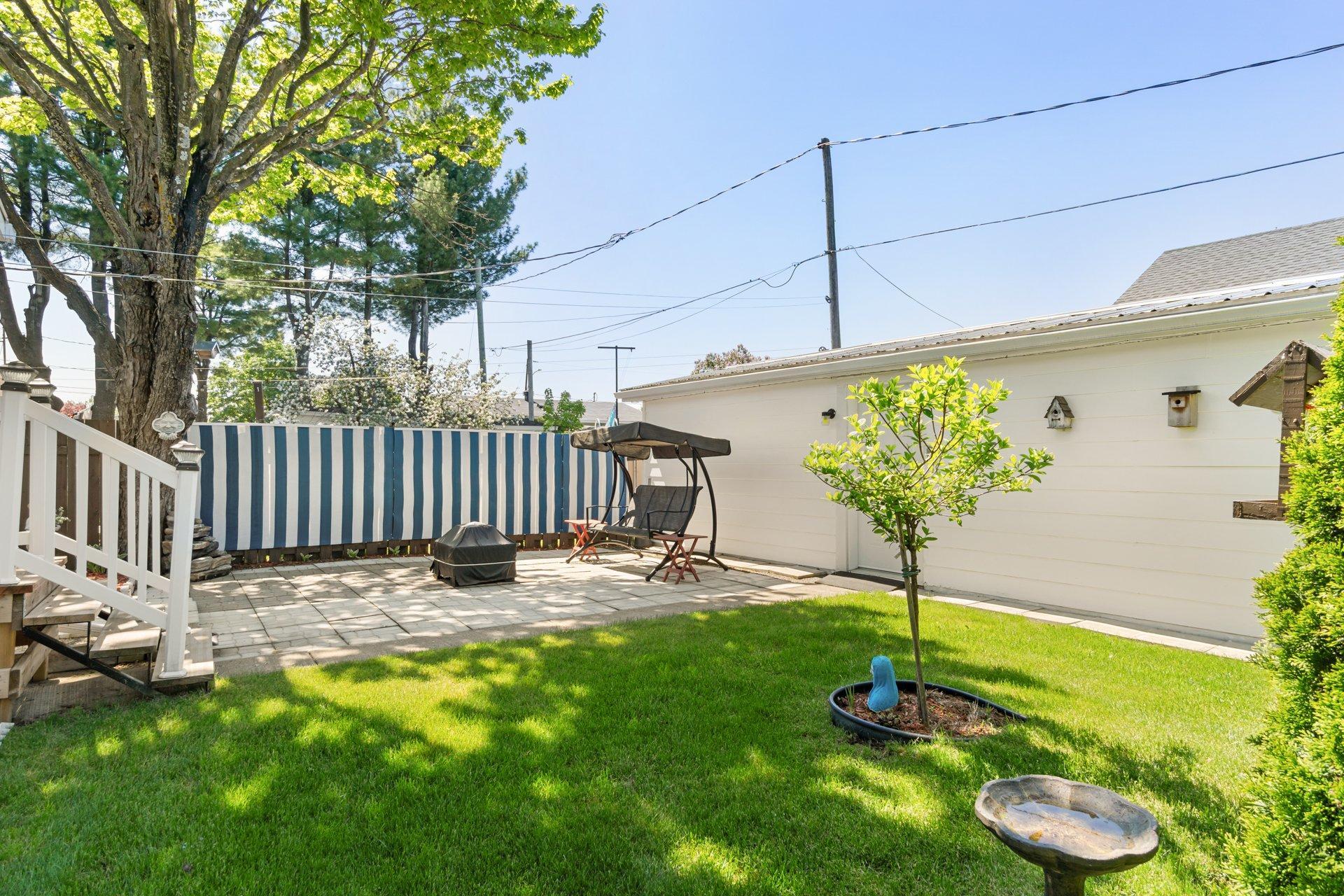 









5571


Boul. du Chanoine-Moreau

,
Trois-Rivières,




QC
G8Y1S9

