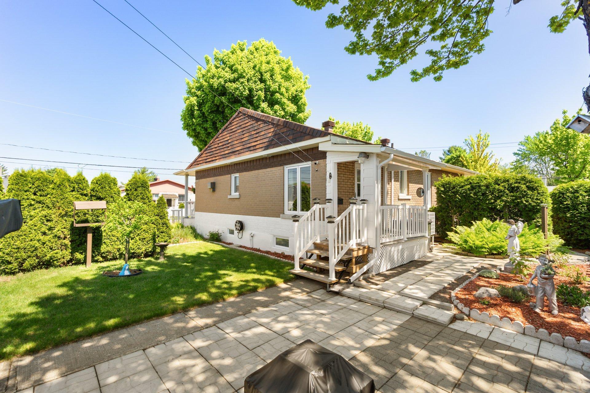 









5571


Boul. du Chanoine-Moreau

,
Trois-Rivières,




QC
G8Y1S9

