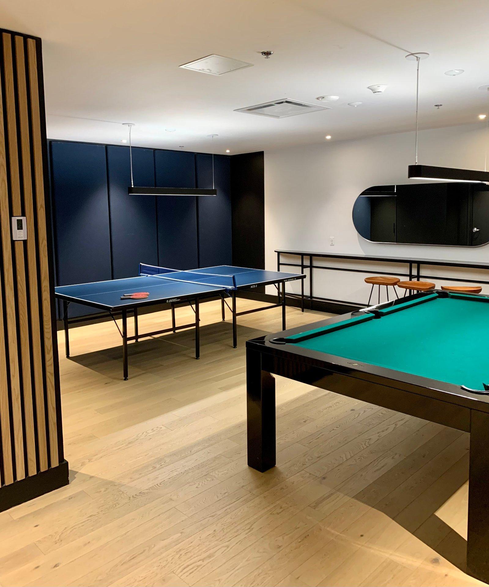 









2300


Rue Tupper

, 213,
Montréal (Ville-Marie),




QC
H3H0B9

