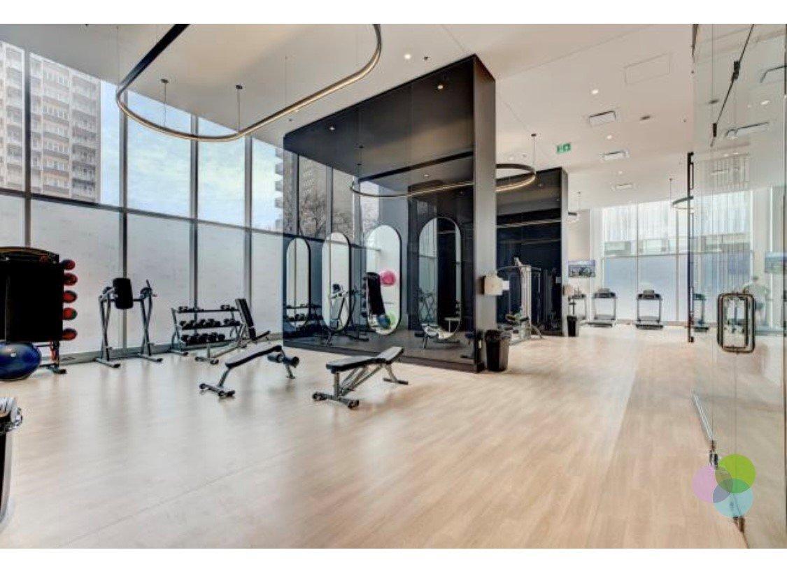 









2300


Rue Tupper

, 213,
Montréal (Ville-Marie),




QC
H3H0B9

