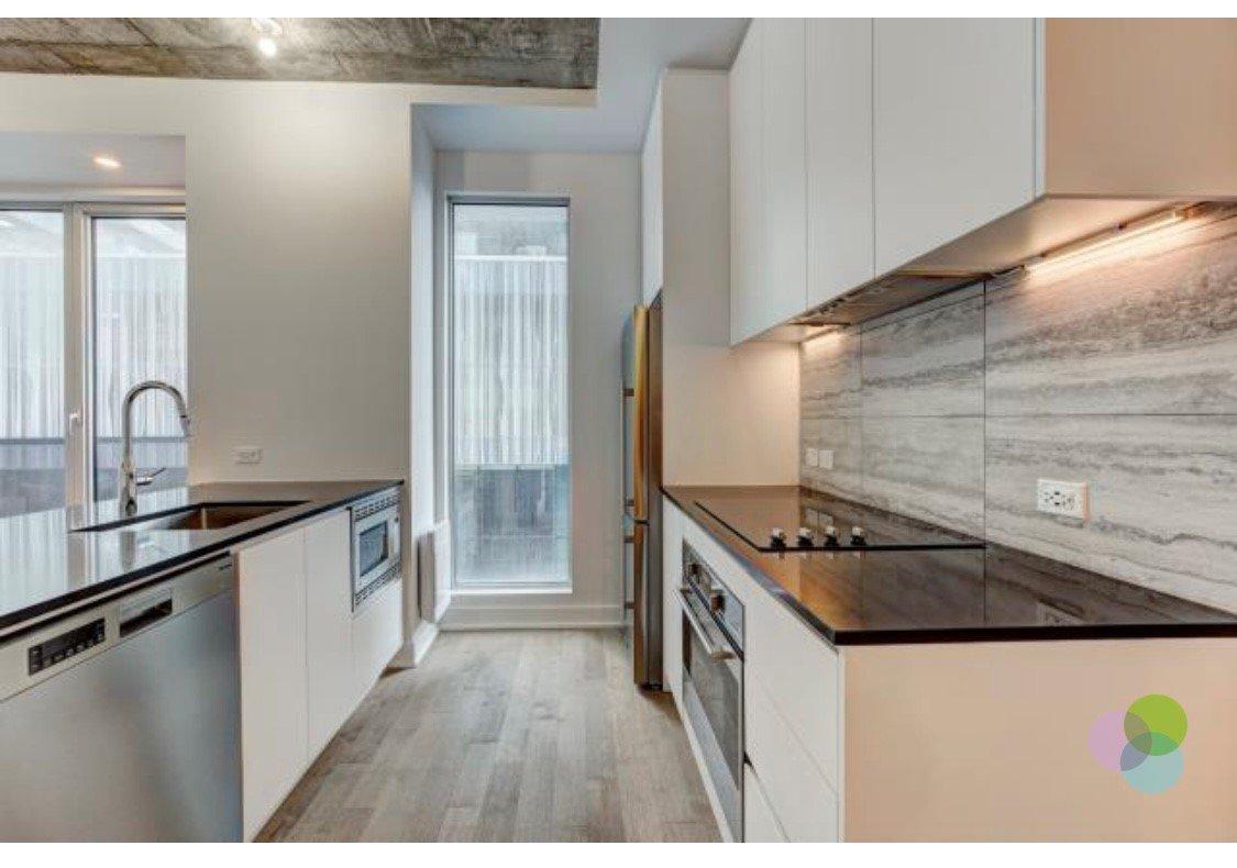 









2300


Rue Tupper

, 213,
Montréal (Ville-Marie),




QC
H3H0B9

