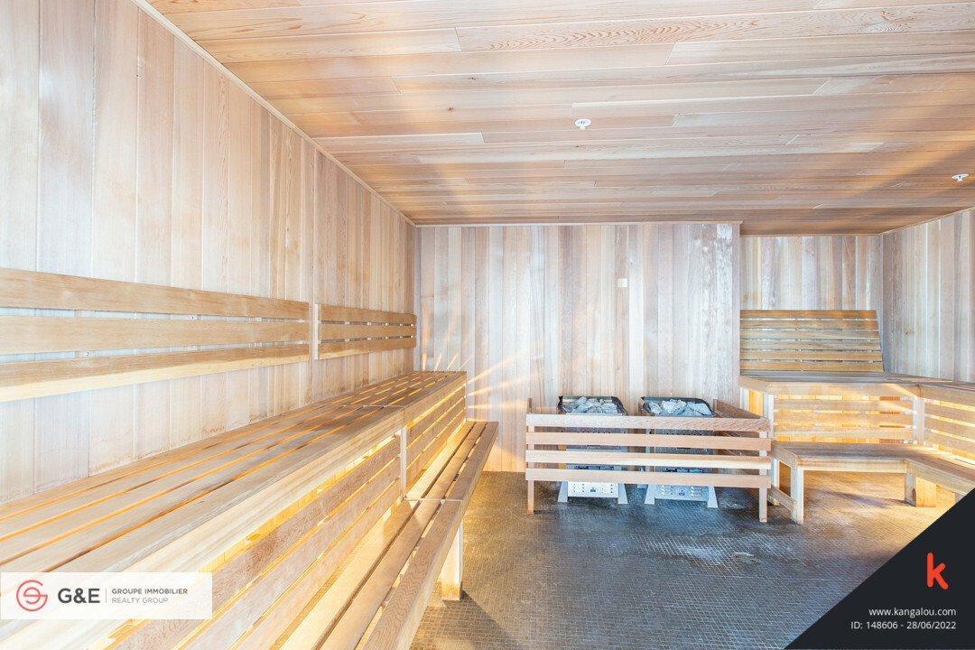 









2300


Rue Tupper

, 213,
Montréal (Ville-Marie),




QC
H3H0B9

