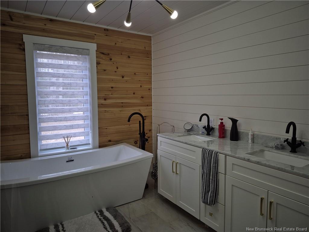 









2035


Nepisiguit Falls

RD,
Nepisiguit Falls,




NB
E2A 6W7

