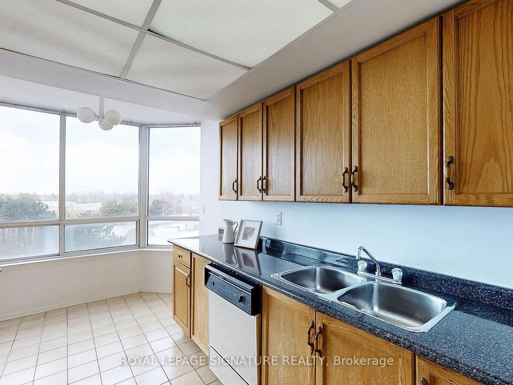 









350


Alton Towers

Circle, 513,
Toronto,




ON
M1V 5E3

