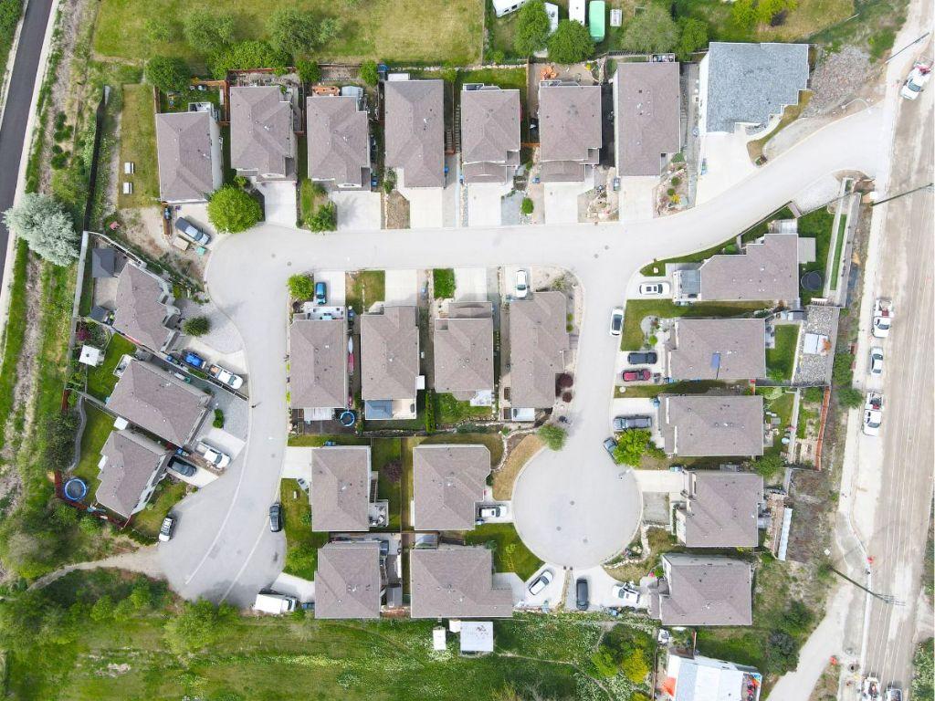 









11392


Lodge

Road, 13,
Lake Country,




BC
V4V 1X2

