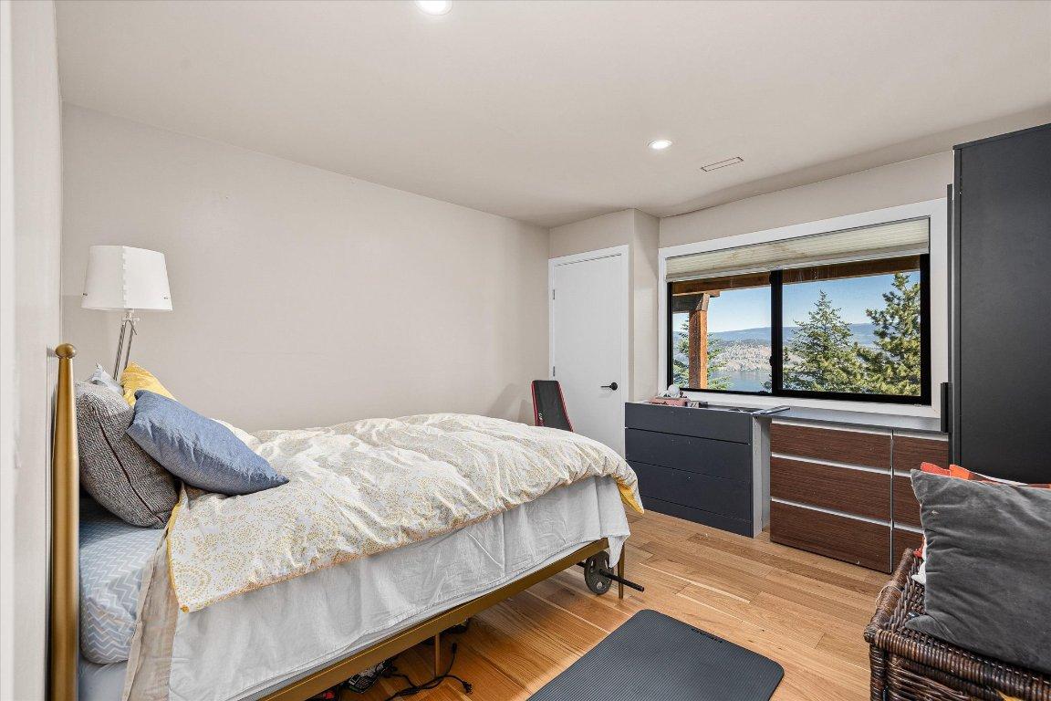 









1632


Griffiths

Place,
West Kelowna,




BC
V1Z 2T7

