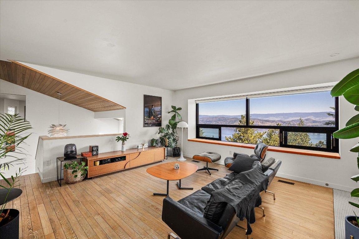 









1632


Griffiths

Place,
West Kelowna,




BC
V1Z 2T7

