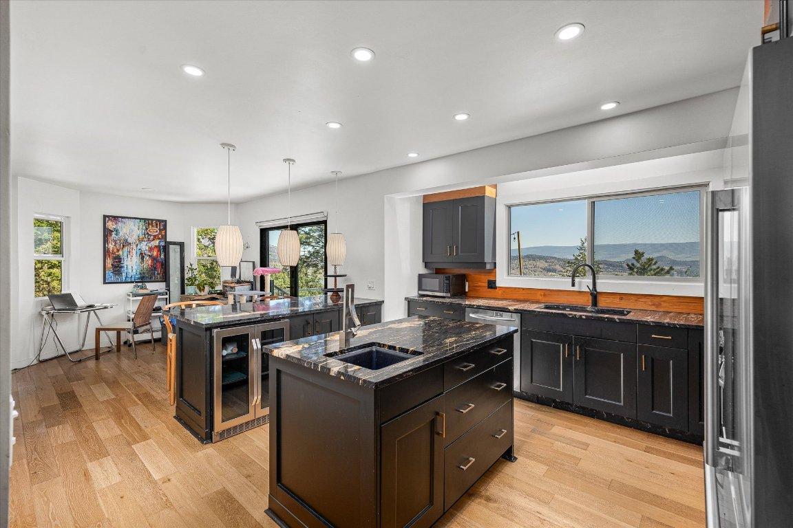 









1632


Griffiths

Place,
West Kelowna,




BC
V1Z 2T7


