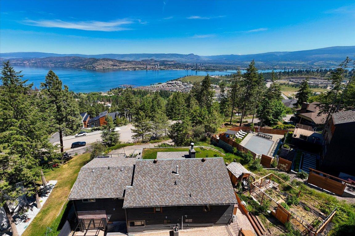









1632


Griffiths

Place,
West Kelowna,




BC
V1Z 2T7

