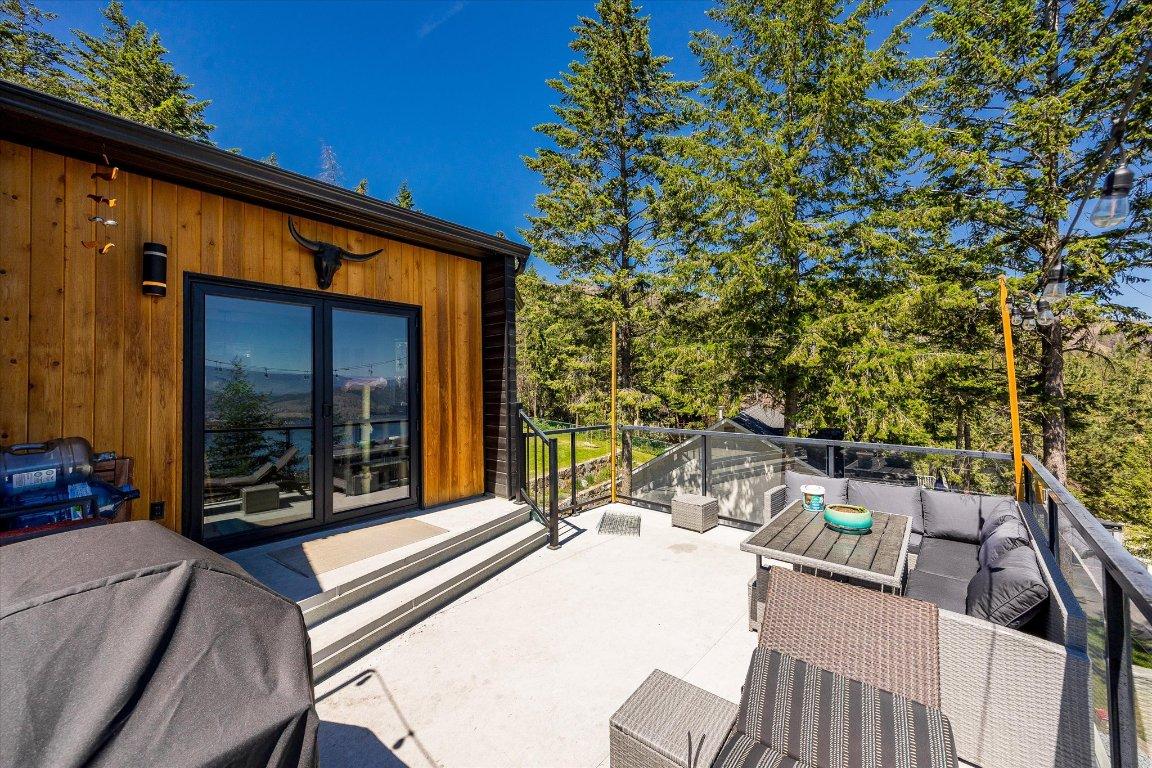 









1632


Griffiths

Place,
West Kelowna,




BC
V1Z 2T7

