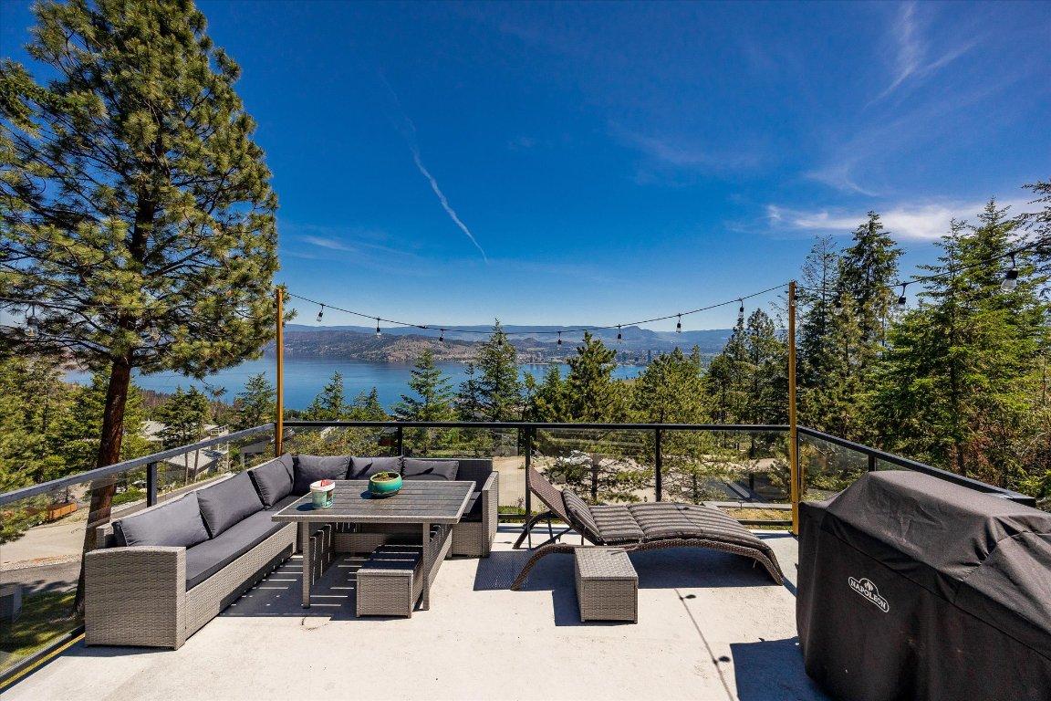 









1632


Griffiths

Place,
West Kelowna,




BC
V1Z 2T7

