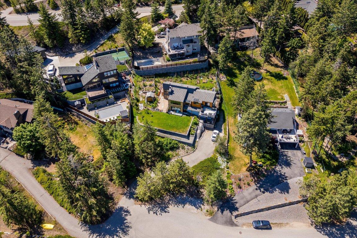 









1632


Griffiths

Place,
West Kelowna,




BC
V1Z 2T7

