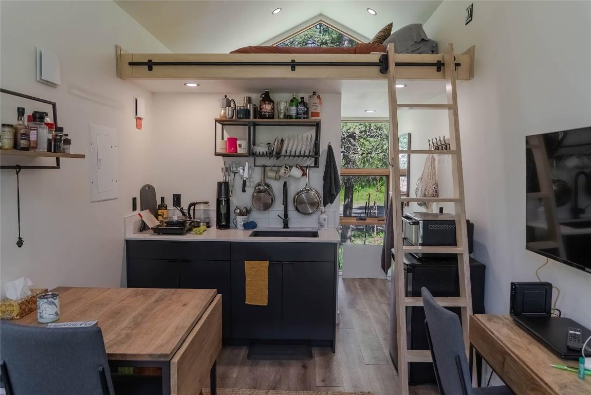 









6721


Audia

Road,
Jaffray,







BC
V0B 1T0


