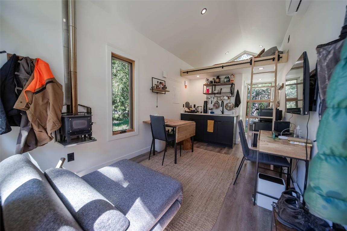 









6721


Audia

Road,
Jaffray,







BC
V0B 1T0

