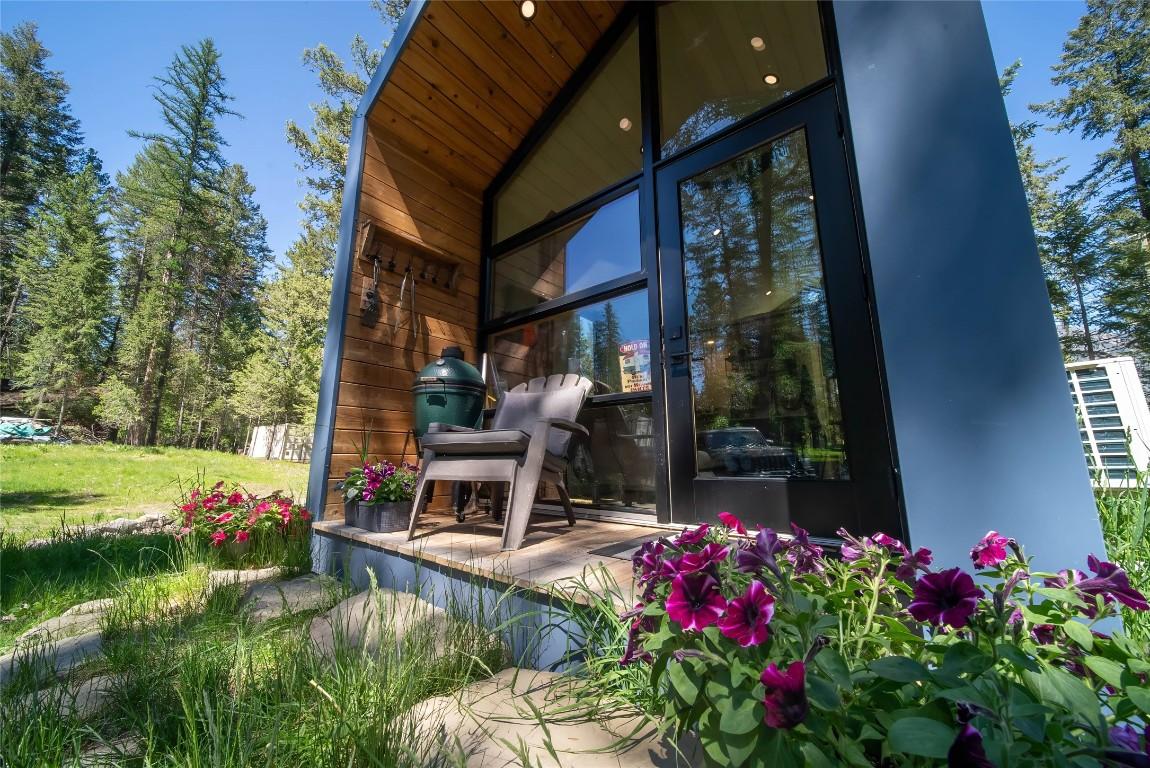 









6721


Audia

Road,
Jaffray,







BC
V0B 1T0

