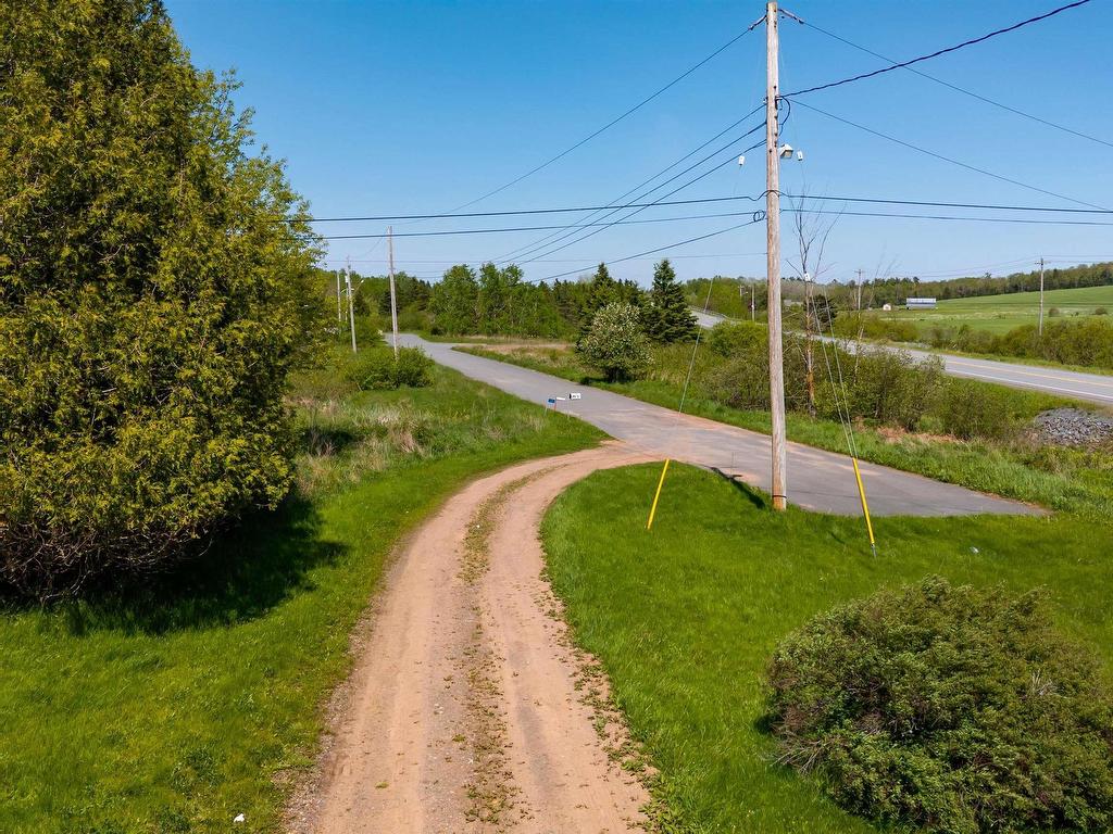 












2 George Street

,
Stewiacke,







NS
B0N 1J0

