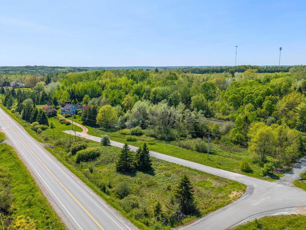 












2 George Street

,
Stewiacke,







NS
B0N 1J0

