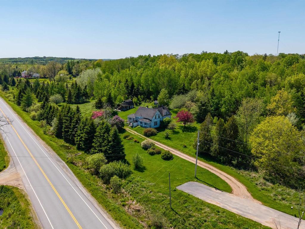 












2 George Street

,
Stewiacke,







NS
B0N 1J0

