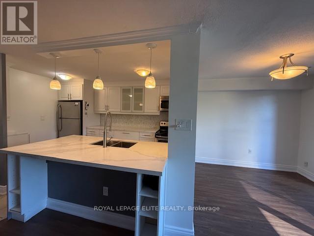 












310 - 3120 KIRWIN AVENUE

,
Mississauga,




Ontario
L5A3R2

