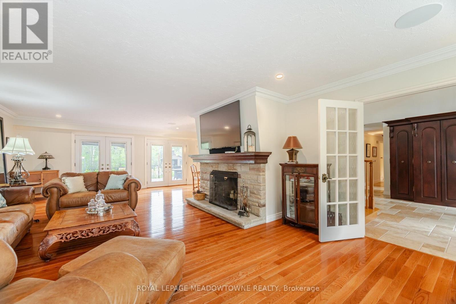 












11302 REGIONAL 25 ROAD

,
Halton Hills,




Ontario
L7J2M1

